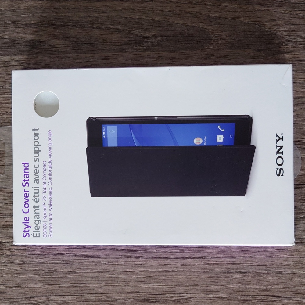 COPY - SONY Xperia Z3 Compact tablet case. White. New in box.